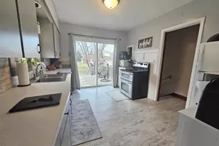 814 Wilcox St, Waupun, WI 53963 - Photo 8