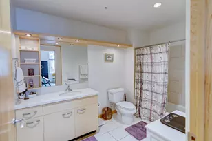 309 W Washington Ave, Madison, WI 53703 - Photo 14