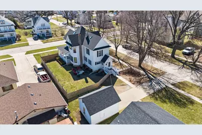 410 Washington Street, Edgerton, WI 53534 - Photo 6