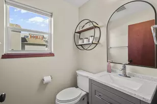 518 Lisa Ann Dr, Madison, WI 53718 - Photo 16