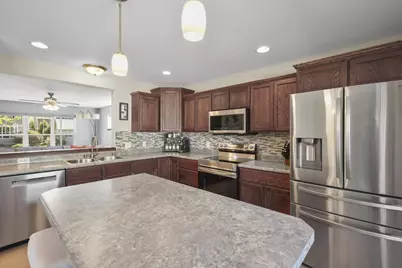 518 Lisa Ann Drive, Madison, WI 53718 - Photo 12