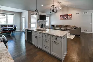 816 Damascus Trail, Cottage Grove, WI 53527 - Photo 8