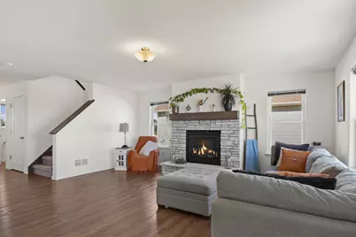 302 Autumn Crest Lane, Lake Mills, WI 53551 - Photo 4