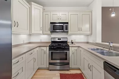 1835 Winnebago Street #210, Madison, WI 53704 - Photo 6