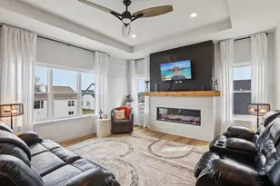 655 Ridge View Ln, Oregon, WI 53575 - Photo 4