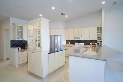 1610 Wheeler Road #3E, Madison, WI 53704 - Photo 2