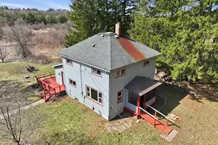 265 Fawn Ct, Oxford, WI 53952 - Photo 2