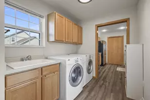 1287 Independence Way, Sun Prairie, WI 53590 - Photo 14