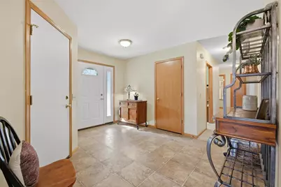 1609 Oakridge Way, Stoughton, WI 53589 - Photo 2