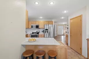 1609 Oakridge Way, Stoughton, WI 53589 - Photo 4