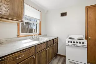 504 N Webb Ave, Reedsburg, WI 53959 - Photo 32