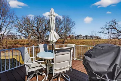 523 Tawny Elm Parkway, Verona, WI 53593 - Photo 6