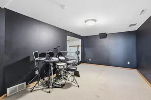 1129 Lincoln Rd, Oregon, WI 53575 - Photo 34