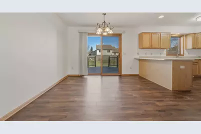 329 N Heatherstone Drive, Sun Prairie, WI 53590 - Photo 10