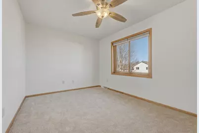 329 N Heatherstone Drive, Sun Prairie, WI 53590 - Photo 20