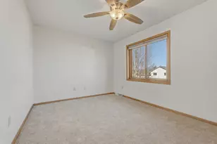 329 N Heatherstone Dr, Sun Prairie, WI 53590 - Photo 20