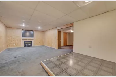 329 N Heatherstone Drive, Sun Prairie, WI 53590 - Photo 26