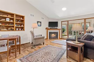631 Cardinal Way, Sun Prairie, WI 53590 - Photo 2