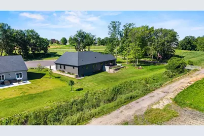 405 Prairie View Drive, Portage, WI 53901 - Photo 72
