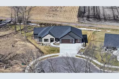 405 Prairie View Drive, Portage, WI 53901 - Photo 8