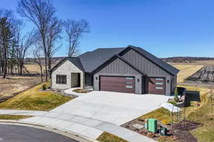 405 Prairie View Dr, Portage, WI 53901 - Photo 10