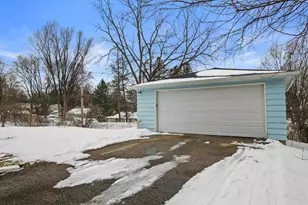 818 Redland Dr, Madison, WI 53714 - Photo 32
