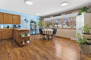 818 Redland Dr, Madison, WI 53714 - Photo 8