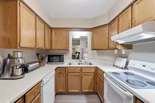 340 N Allen St, Madison, WI 53726 - Photo 12