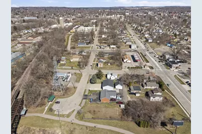 815 S Washington Street, Janesville, WI 53548 - Photo 58