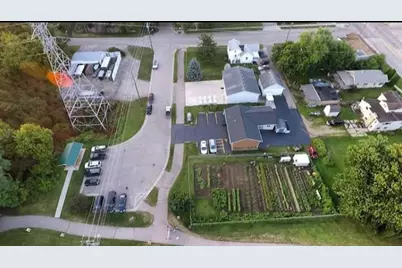 815 S Washington Street, Janesville, WI 53548 - Photo 2