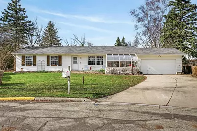 1422 Diamond Court, Sun Prairie, WI 53590 - Photo 2