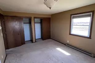 1690 W Ripple Ave, Oshkosh, WI 54904 - Photo 10
