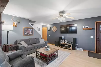 111 W Thomas Street, Poynette, WI 53955 - Photo 8