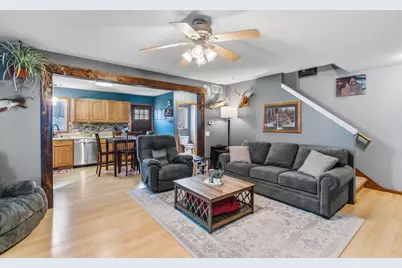 111 W Thomas Street, Poynette, WI 53955 - Photo 4