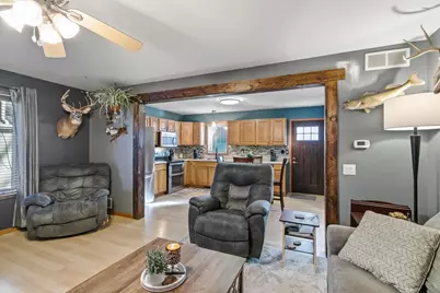 111 W Thomas Street, Poynette, WI 53955 - Photo 6