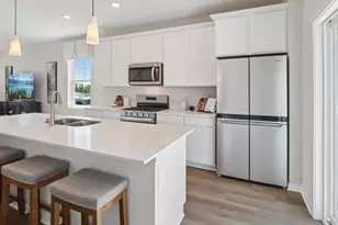 549 Trysil Aly N, Stoughton, WI 53589 - Photo 12