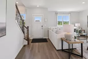 549 Trysil Aly N, Stoughton, WI 53589 - Photo 2