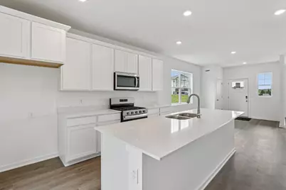 553 Trysil Aly N, Stoughton, WI 53589 - Photo 8