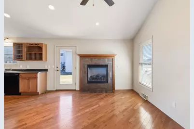 4011 Greenbriar Drive #1, Janesville, WI 53546 - Photo 14