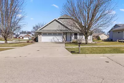 4011 Greenbriar Drive #1, Janesville, WI 53546 - Photo 2