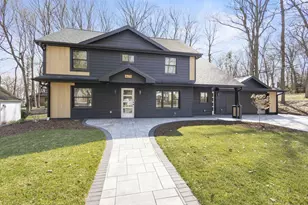 623 Summit Rd, Madison, WI 53704 - Photo 2