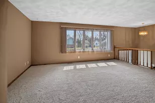 1570 Kuhle Dr, Sun Prairie, WI 53590 - Photo 6