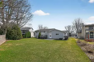 1570 Kuhle Dr, Sun Prairie, WI 53590 - Photo 2