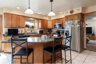 726 E Petunia Lane, Beloit, WI 53511 - Photo 18