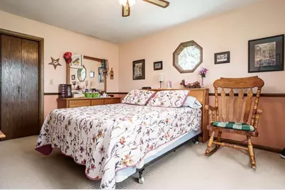 726 E Petunia Lane, Beloit, WI 53511 - Photo 34