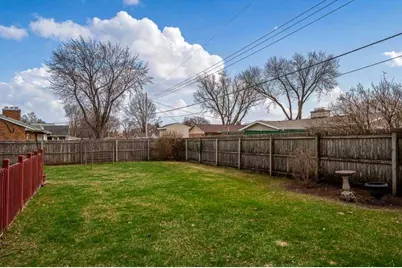 726 E Petunia Lane, Beloit, WI 53511 - Photo 8