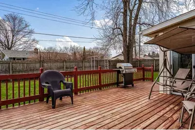 726 E Petunia Lane, Beloit, WI 53511 - Photo 10