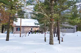 1094 10th Ave, Hancock, WI 54943 - Photo 2