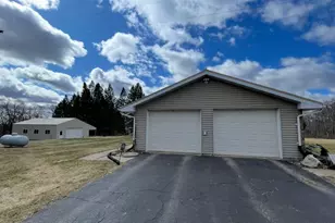 N2349 Overgaard Rd, Elroy, WI 53929 - Photo 6