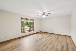 1501 Locust Ln, Prairie Du Sac, WI 53578 - Photo 12